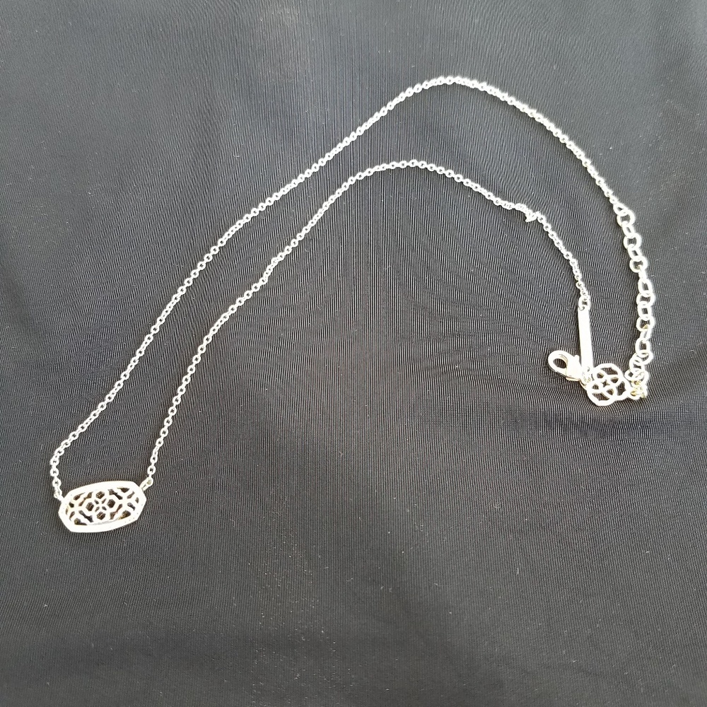 Kendra Scott Elisa Gold Pendant Necklace